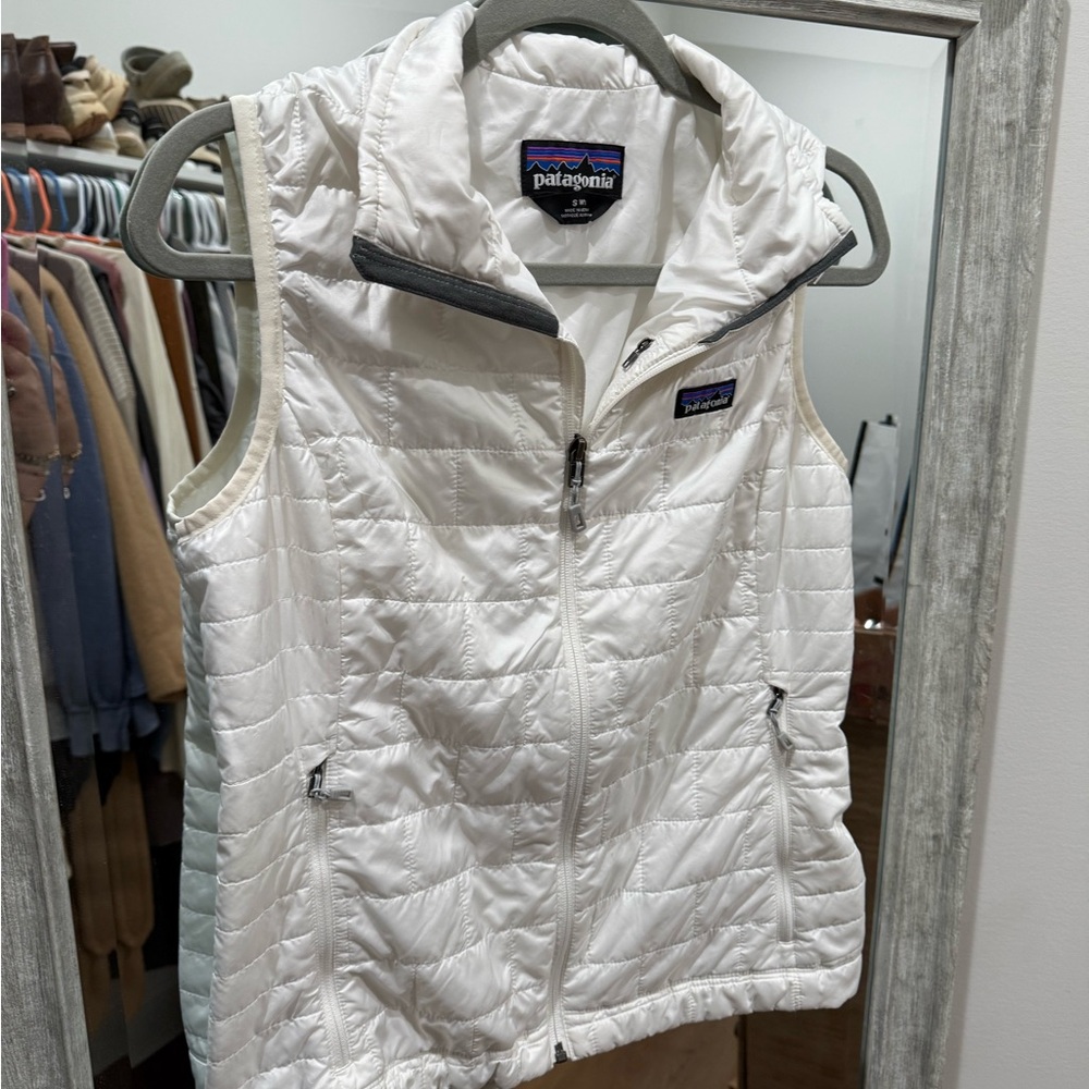 Patagonia Women's White Quilted Vest